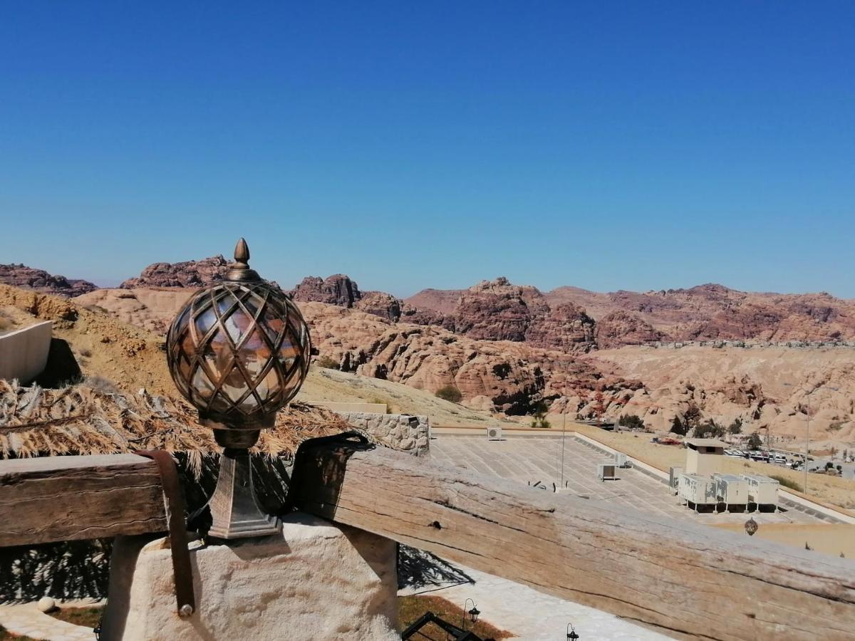 Infinity Lodge Wadi Musa Luaran gambar